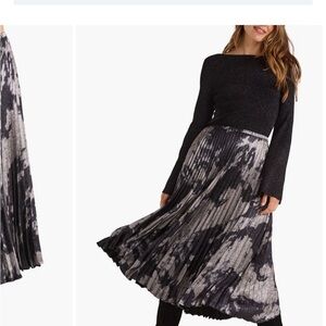 Bella Dahl Black and Gray A-Line Skirt